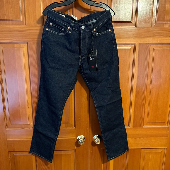 Levi's 541 jeans 32x30.  Levi’s premium denim with the Big E on the tab. NWT - Picture 4 of 5